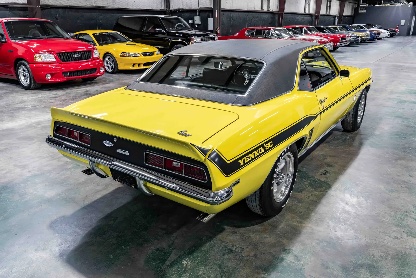 1969-Chevrolet-Camaro-Daytona Yellow-690038-37.jpg
